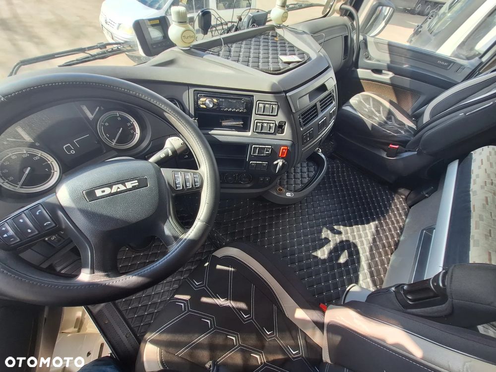 DAF XF - 4