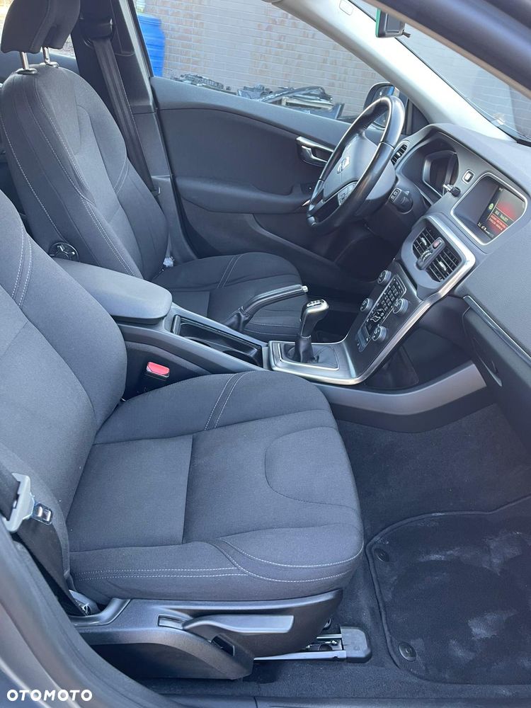 Volvo V40 D3 Kinetic - 15