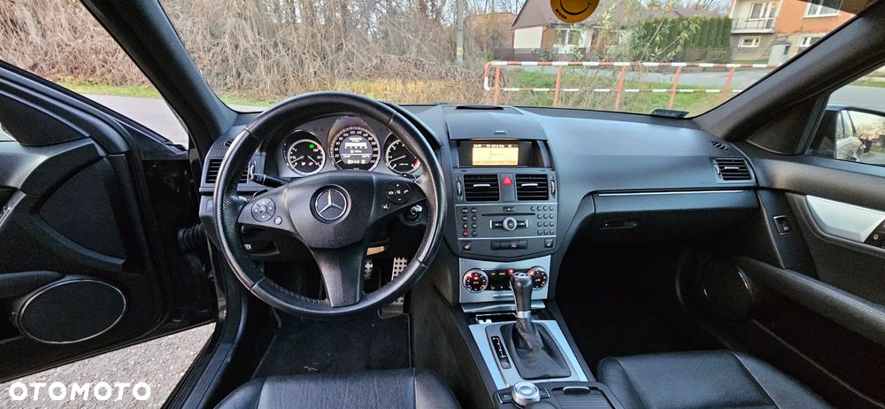 Mercedes-Benz Klasa C 350 CDI DPF 4Matic 7G-TRONIC BlueEFFICIENCY Avantgarde - 12
