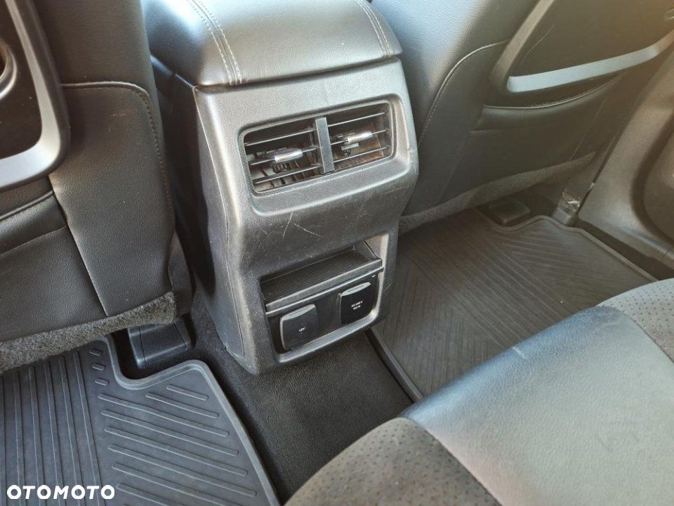 Ford Galaxy - 17