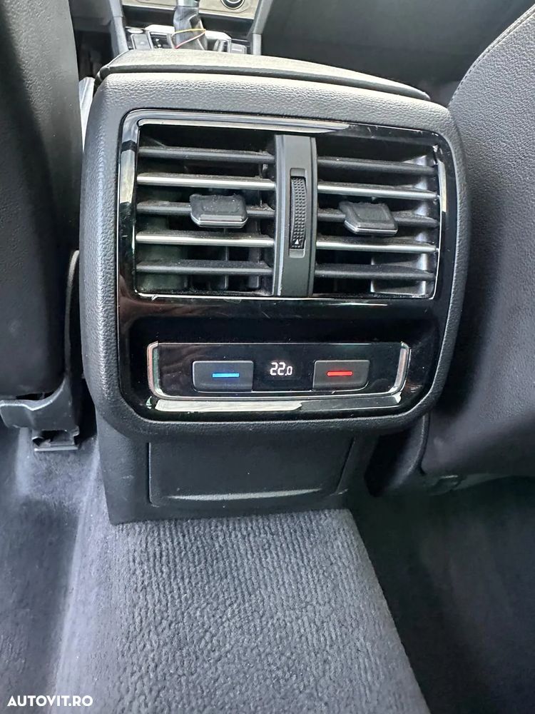 Volkswagen Passat Variant 1.6 TDI (BlueMotion Technology) DSG Comfortline - 15