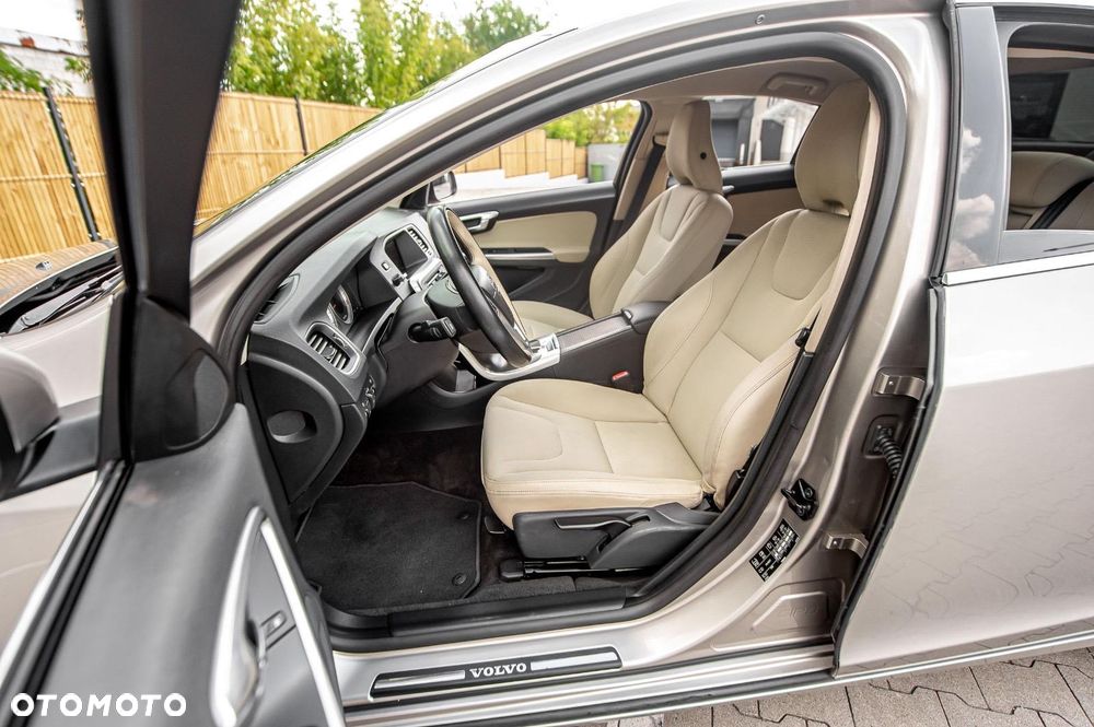 Volvo S60 - 22