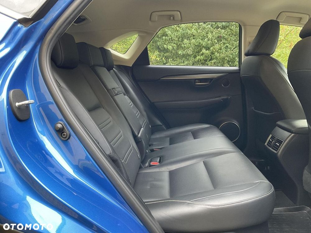 Lexus NX 300h Comfort AWD - 16