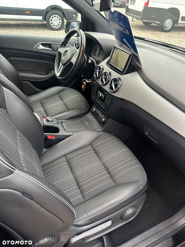 Mercedes-Benz Klasa B 200 7G-DCT UrbanStyle Edition - 7