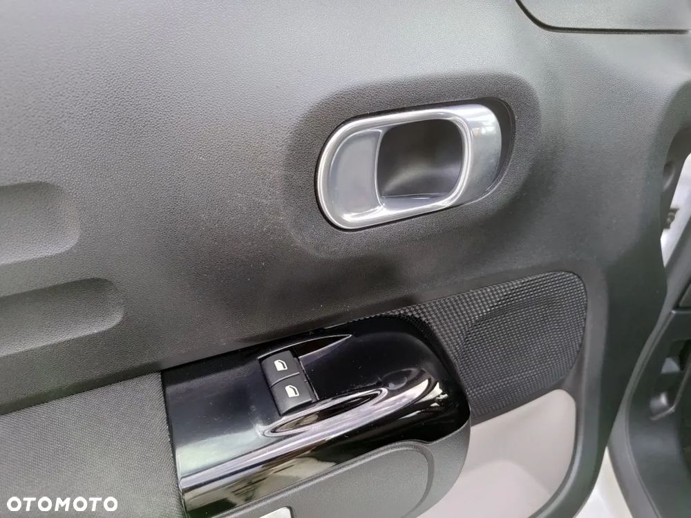Citroën C3 1.2 PureTech Shine - 18