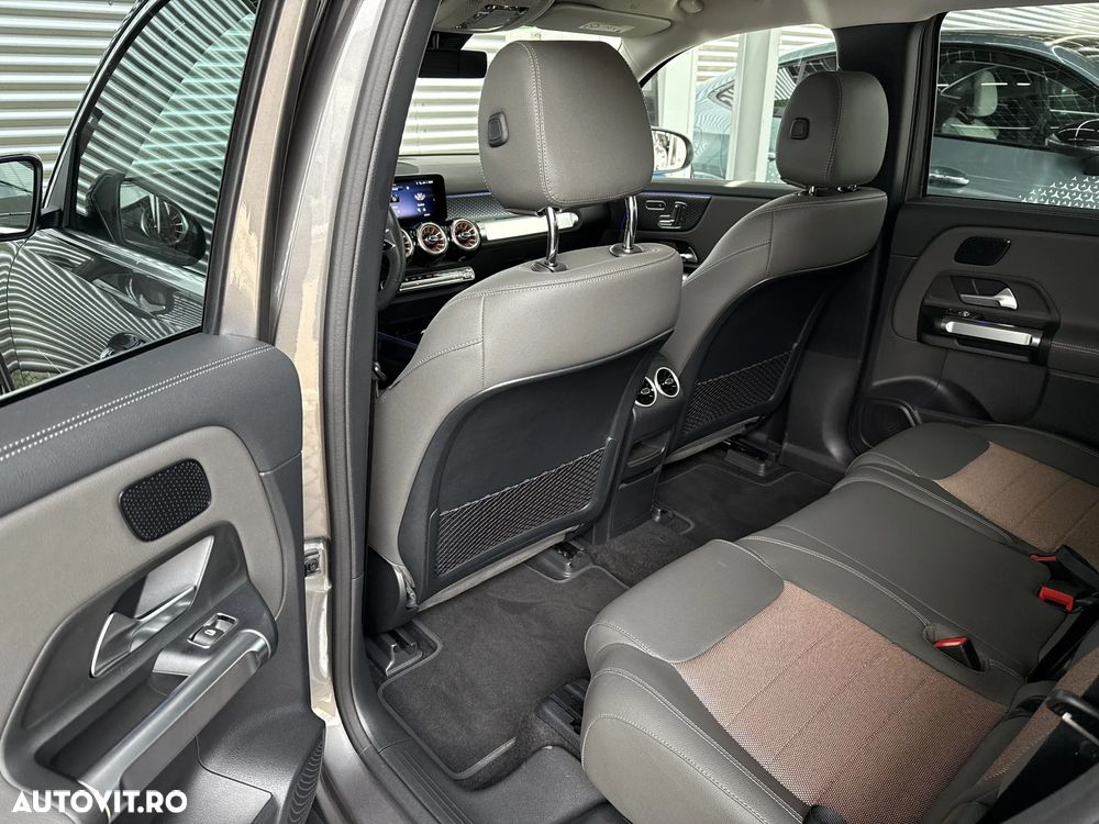 Mercedes-Benz EQB 250+ Electric Art - 24