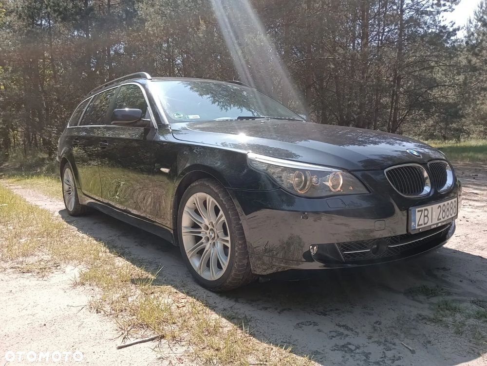 BMW Seria 5 525d Touring Edition Exclusive - 1