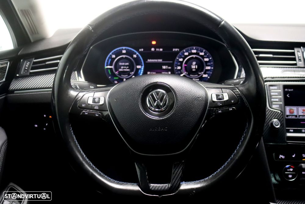 VW Passat 1.4 TSI GTE Plug-in - 13