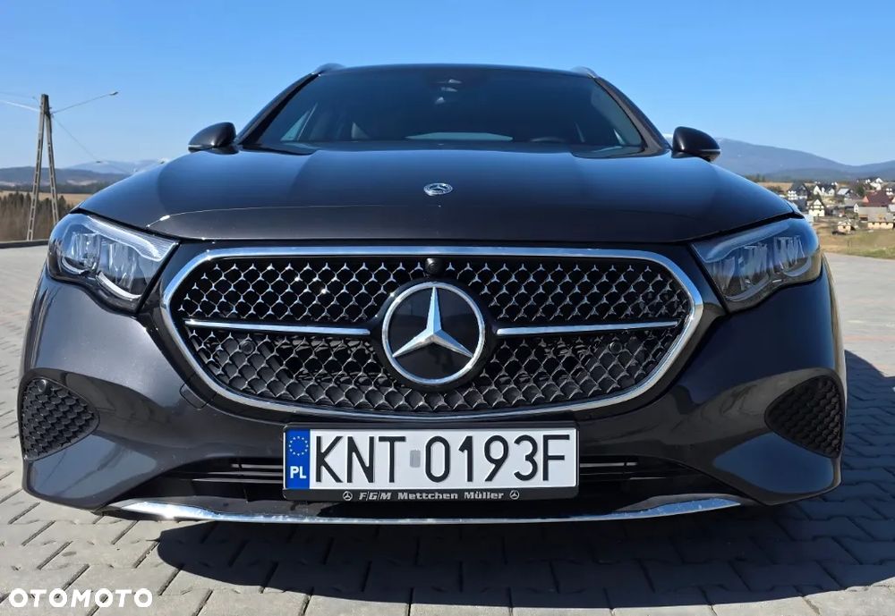 Mercedes-Benz Klasa E 200 4Matic 9G-TRONIC Edition AVANTGARDE - 4