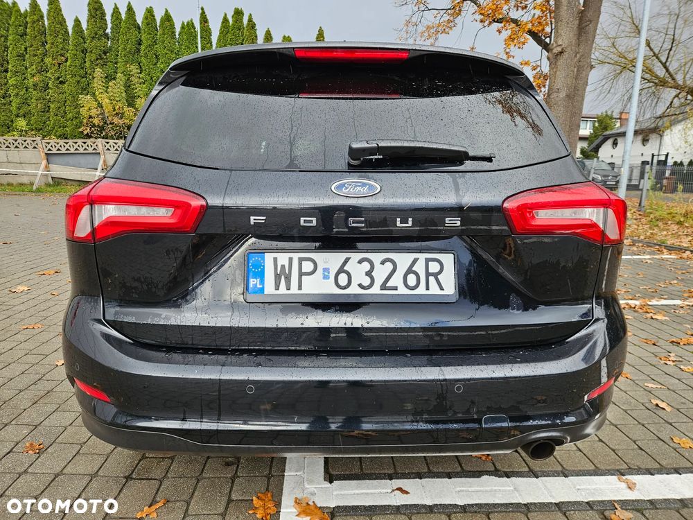 Ford Focus 1.5 EcoBoost Titanium Business - 16