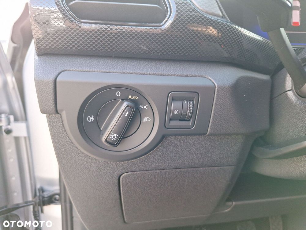 Volkswagen T-Cross - 21