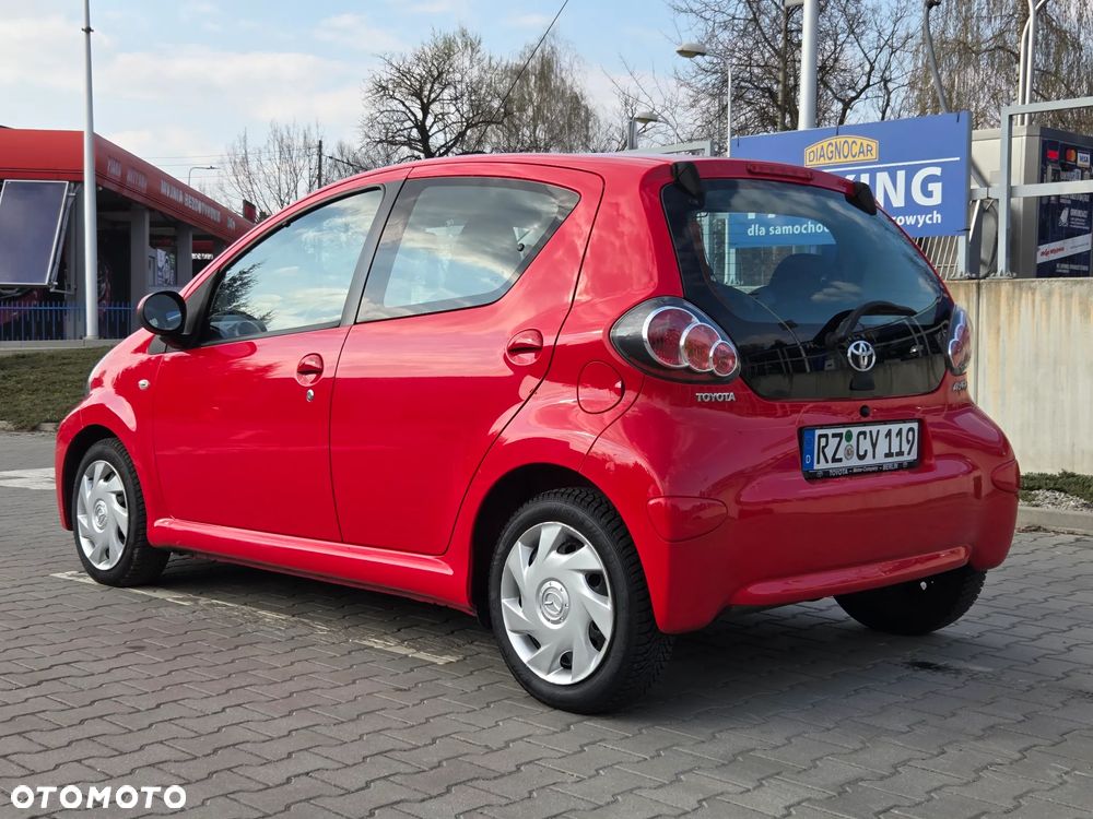Toyota Aygo CoolRed - 3