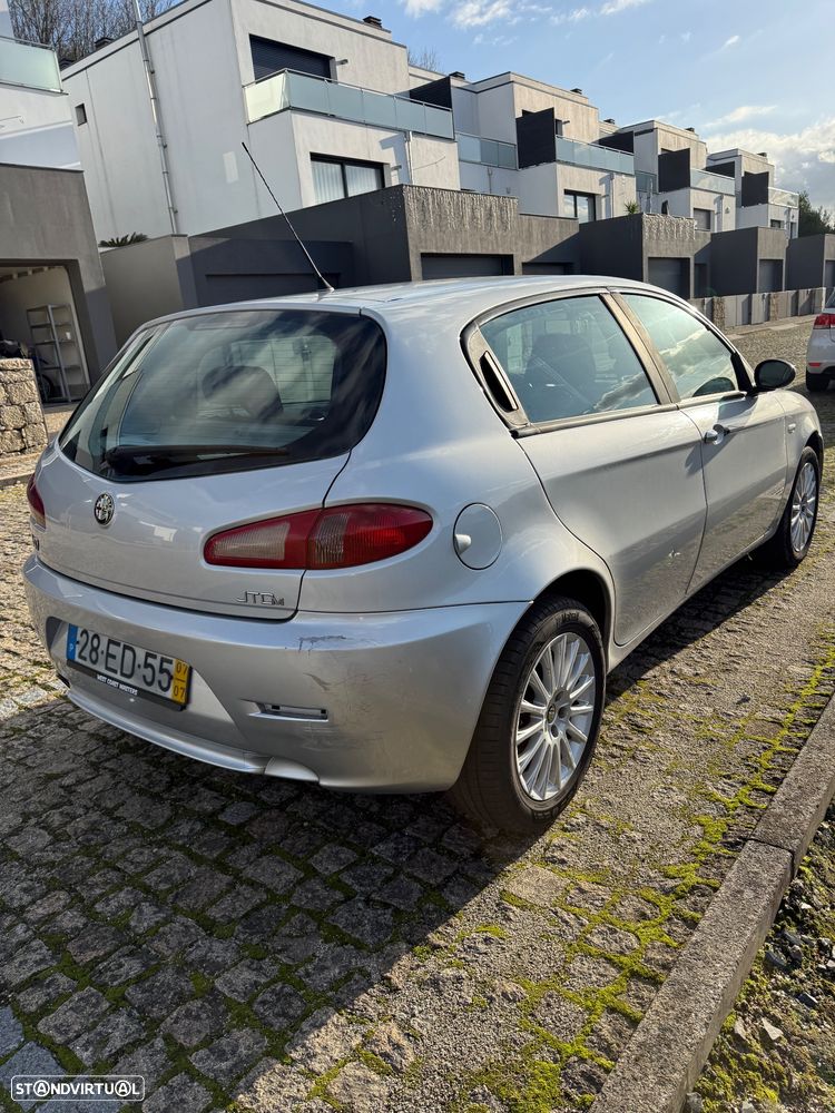 Alfa Romeo 147 1.9 JTD Executive - 3