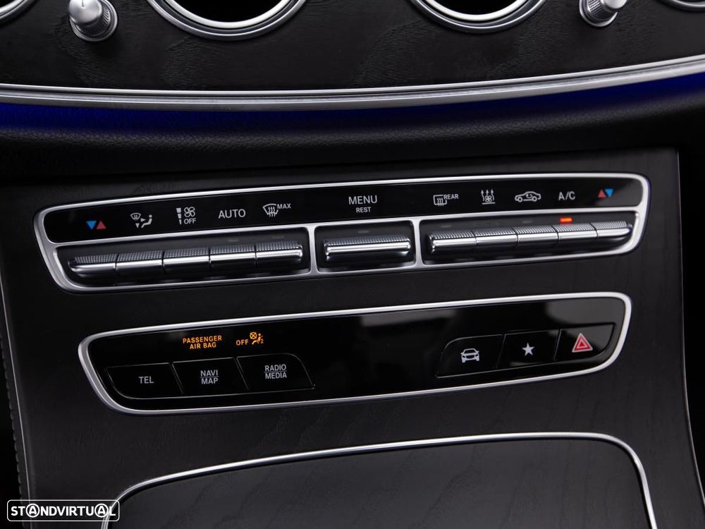 Mercedes-Benz E 300 de 9G-TRONIC AMG Line - 24