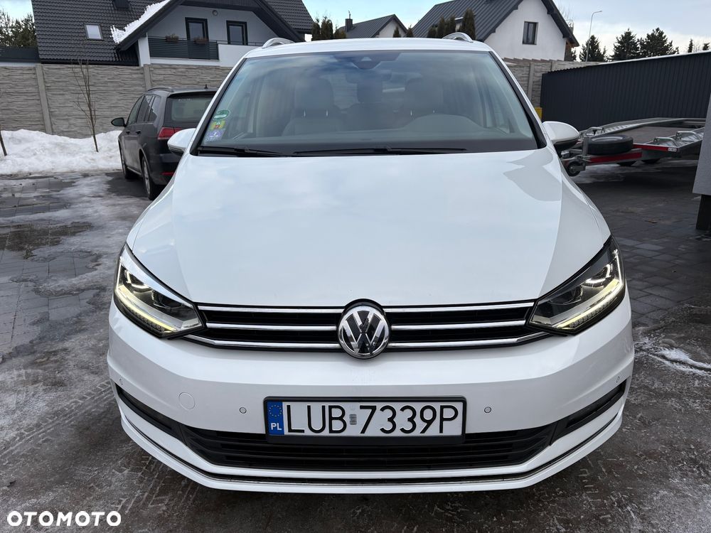 Używany Volkswagen Touran 2018 - 59 900 PLN, 165 271 km - Otomoto.pl