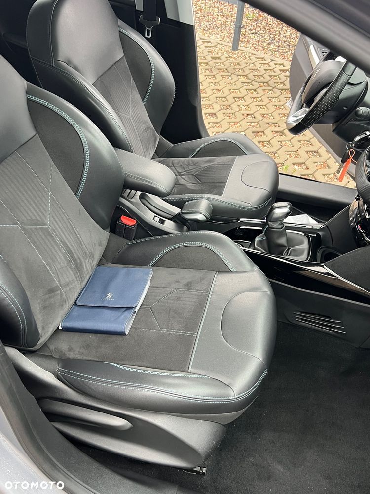 Peugeot 2008 - 24