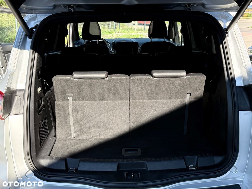 Ford S-Max - 26