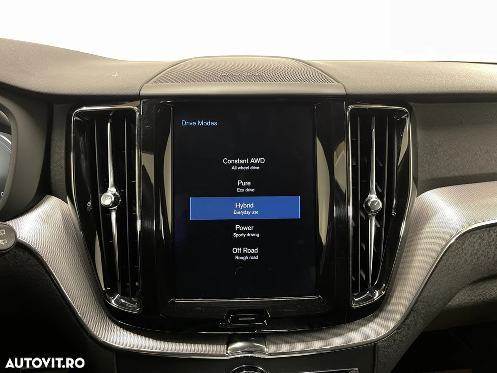 Volvo XC 60 Recharge T8 Twin Engine eAWD R-Design - 15