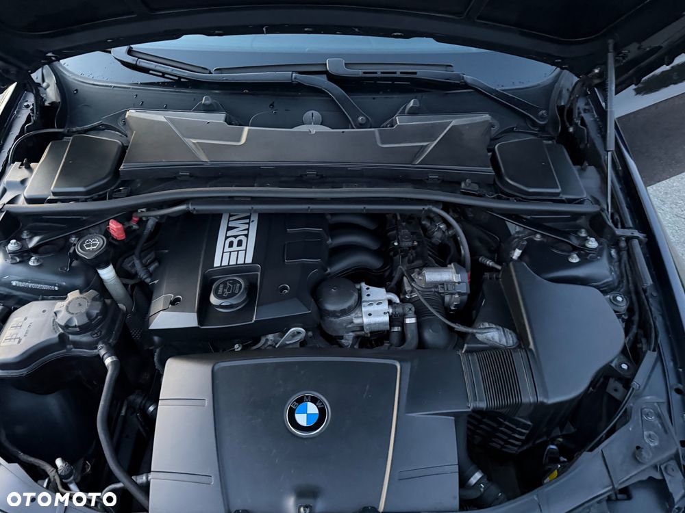 BMW Seria 3 320i Edition Sport - 15