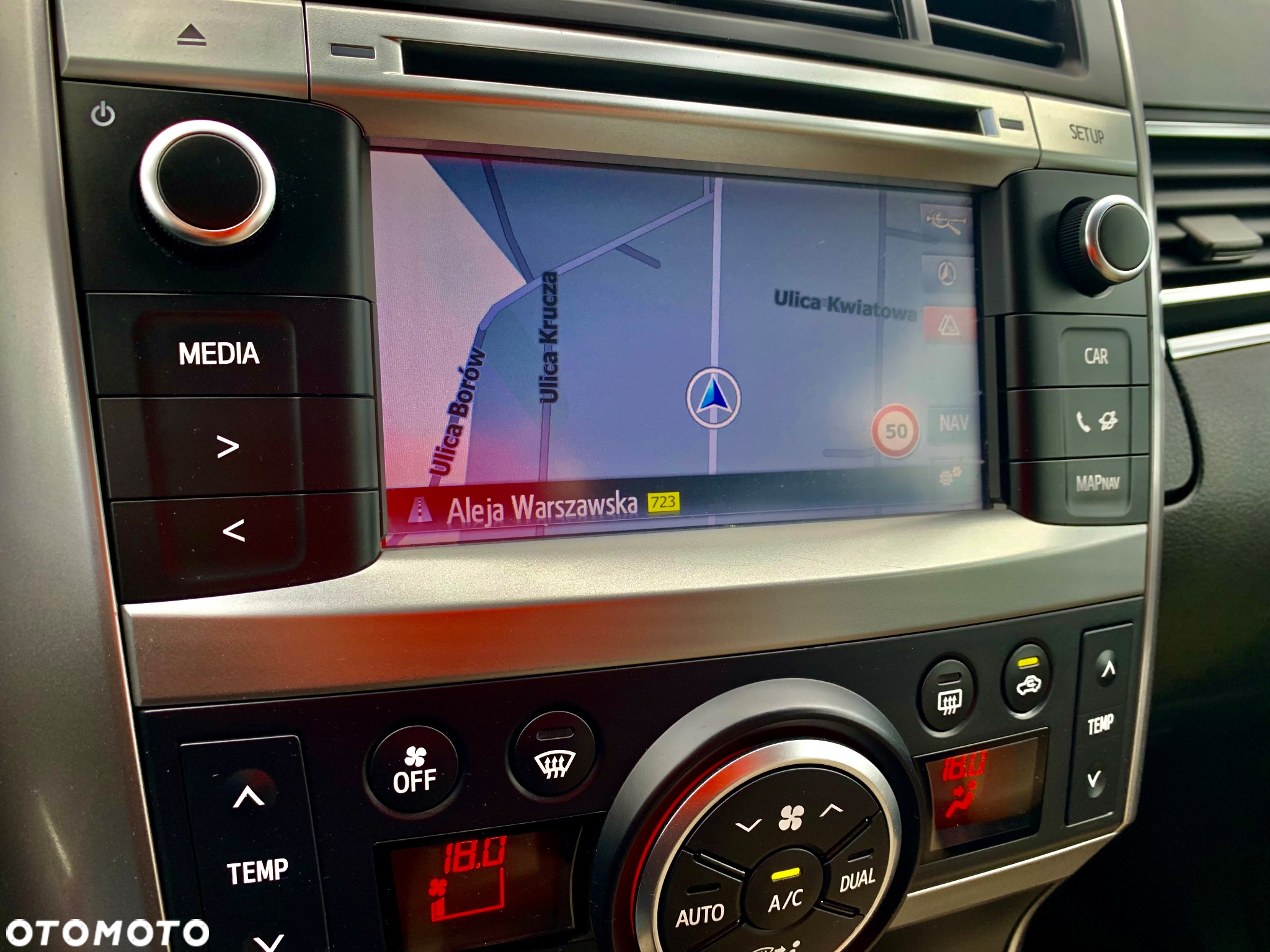 Toyota Verso 1.6 D-4D Prestige - 22