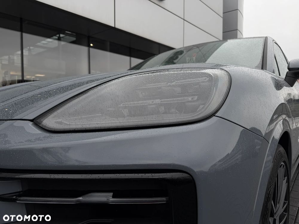 Porsche Cayenne - 16