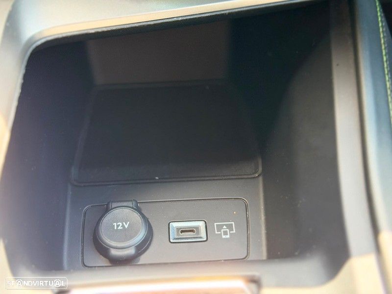 Peugeot 308 1.6 Hybrid GT e-EAT8 - 22