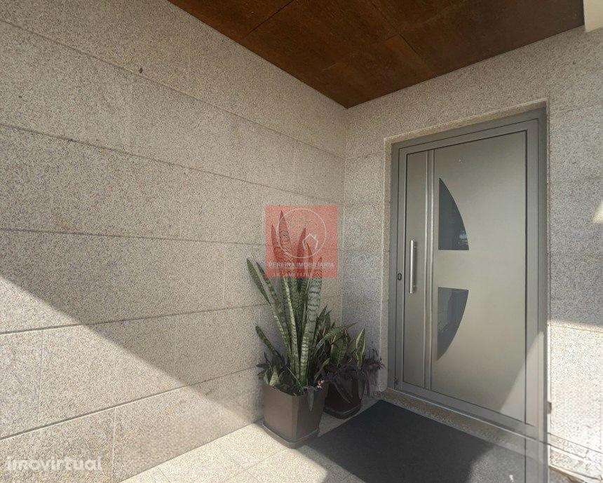 Venda Moradia - Grande imagem: 2/24