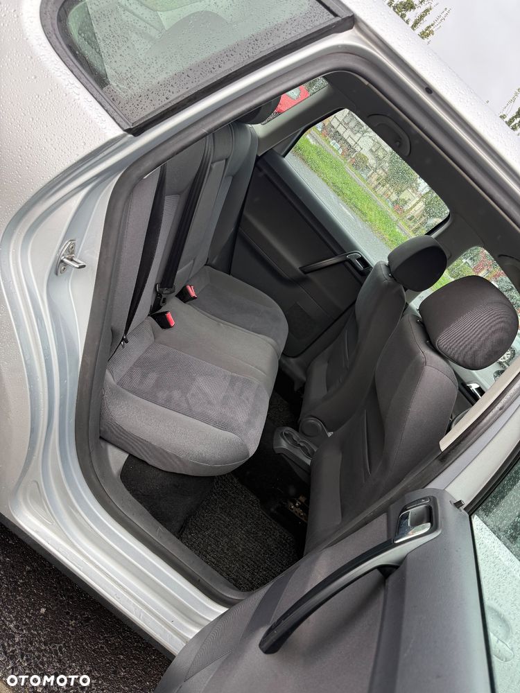 Volkswagen Polo 1.4 16V Trendline - 7
