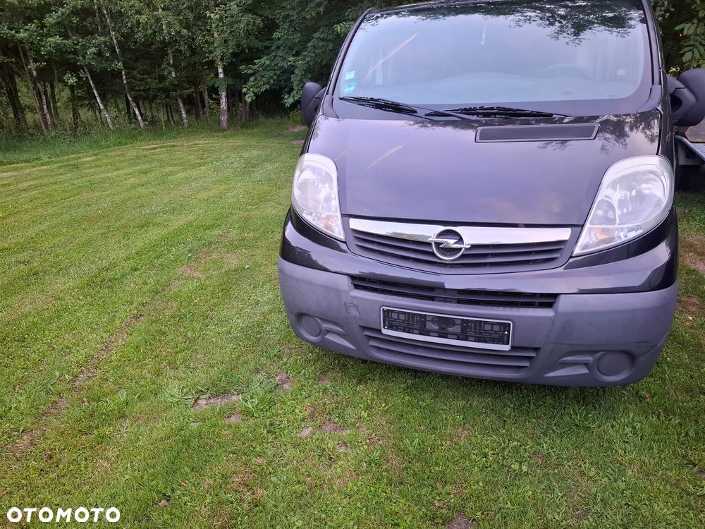 Opel Vivaro - 8