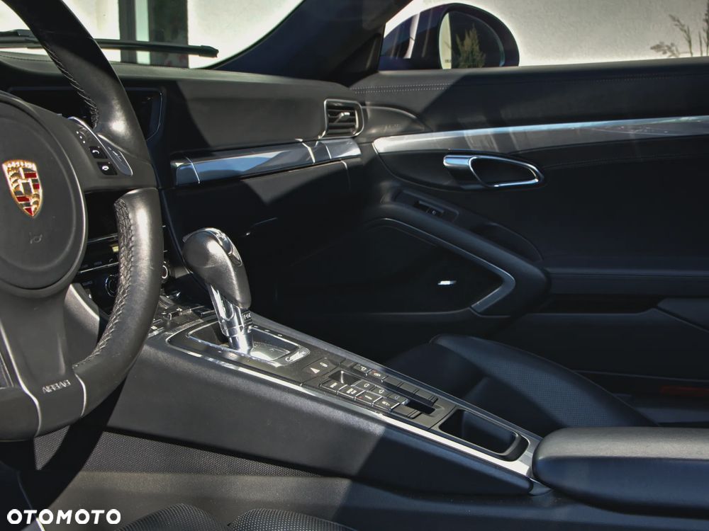 Porsche 911 Carrera S PDK - 34