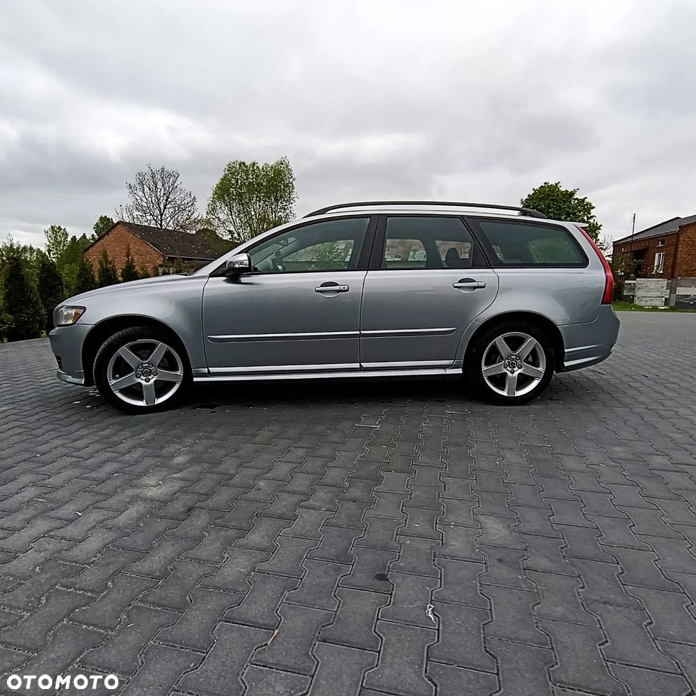 Volvo V50 2.0D R-Design Momentum - 5