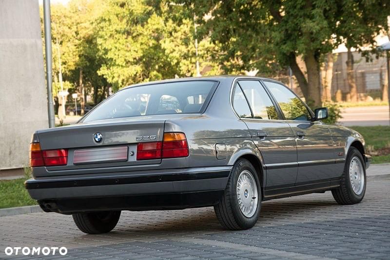 BMW Seria 5 525i - 8