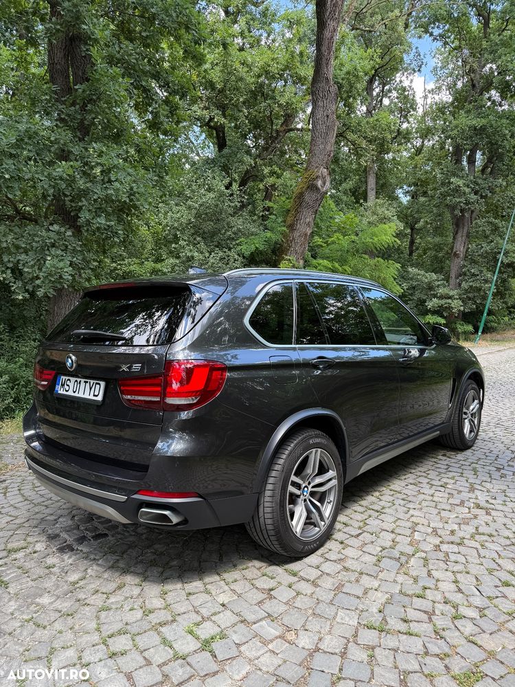 BMW X5 xDrive30d Sport-Aut. - 7