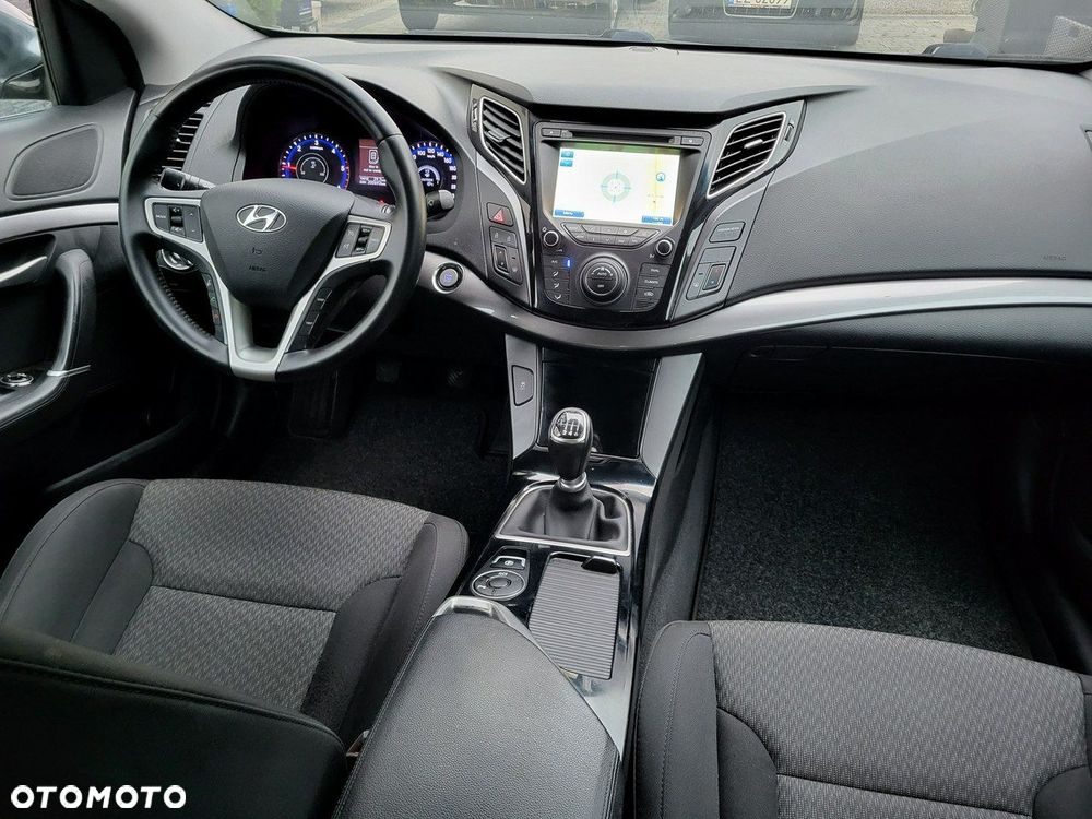 Hyundai i40 - 11