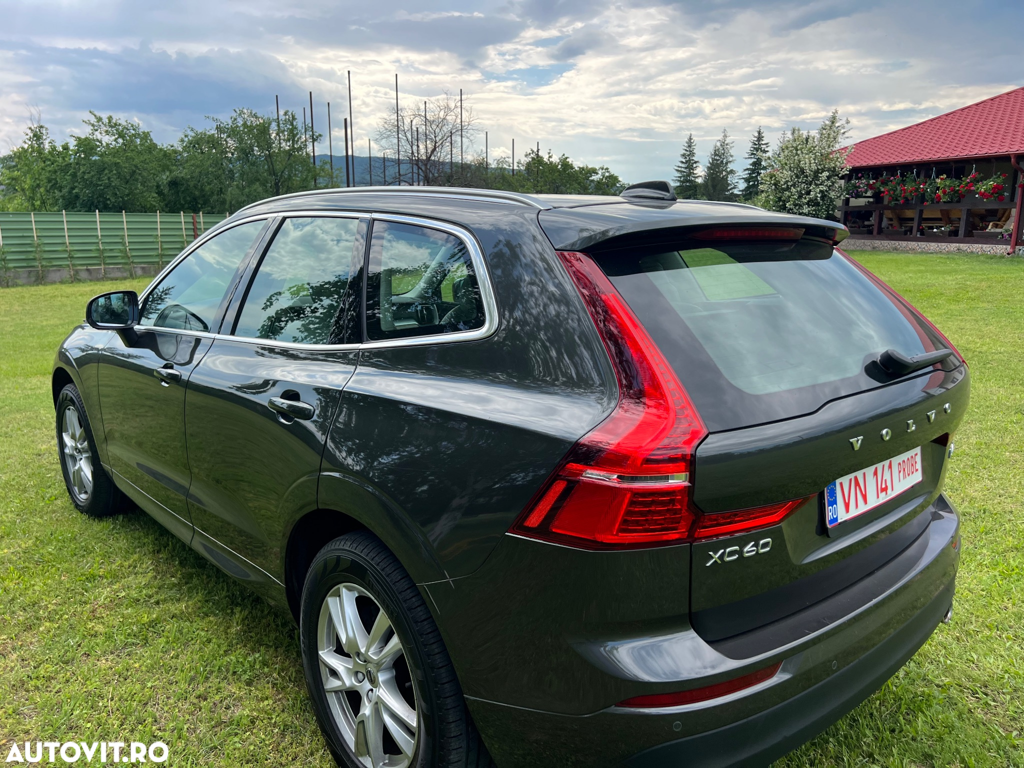 Volvo XC 60 D4 AWD Geartronic RDesign - 8