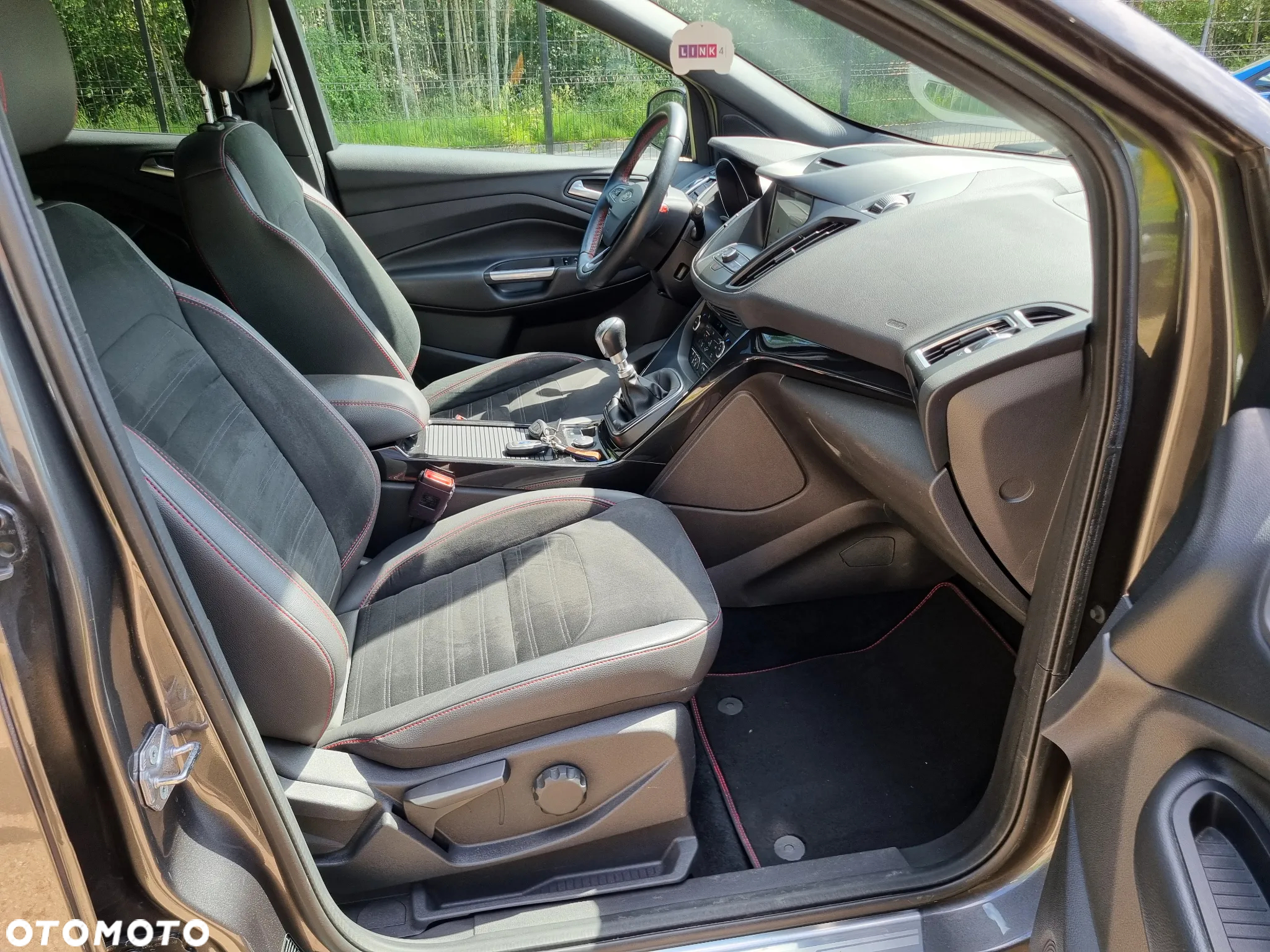 Ford Kuga 2.0 TDCi AWD ST-Line - 23