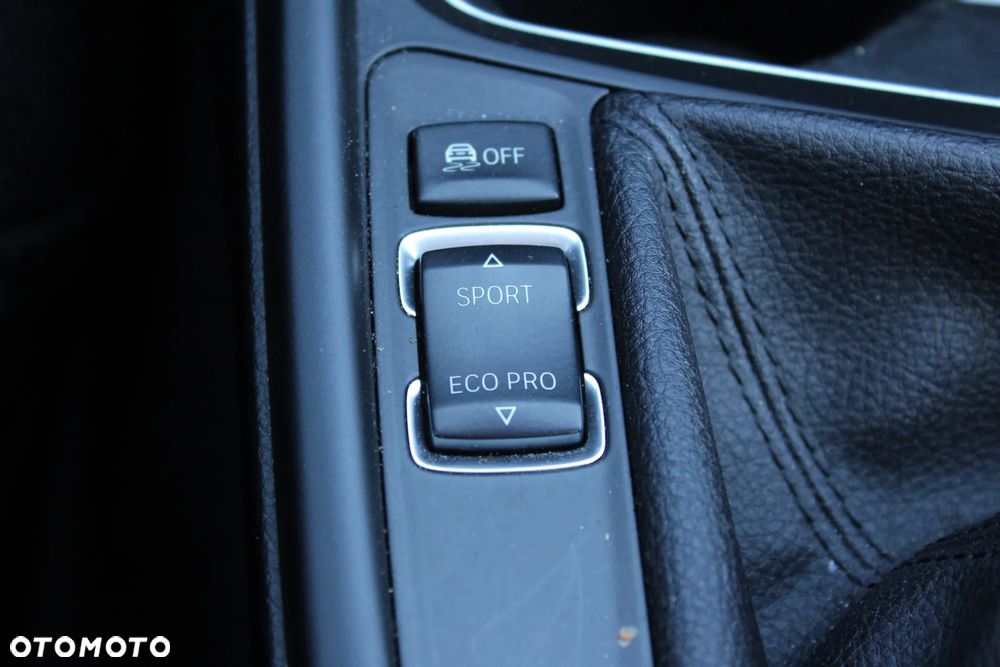 BMW Seria 3 318d Blue Performance - 24