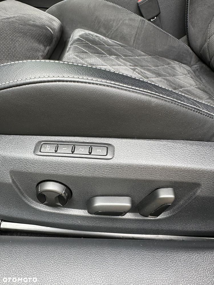 Skoda Superb 2.0 TDI 4x4 DSG Sportline - 26