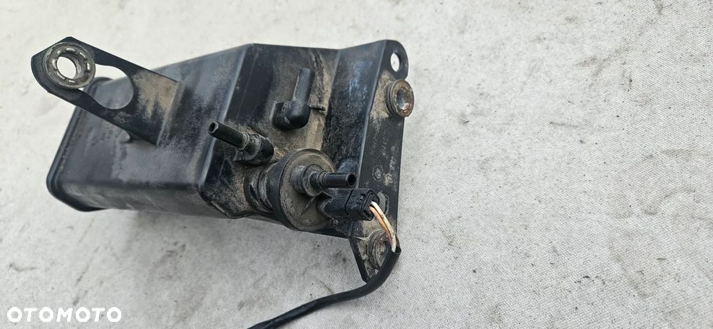 Obudowa filtra węglowego Renault Clio II Thalia I 1,2 16V 2001r 7700421413 - 3