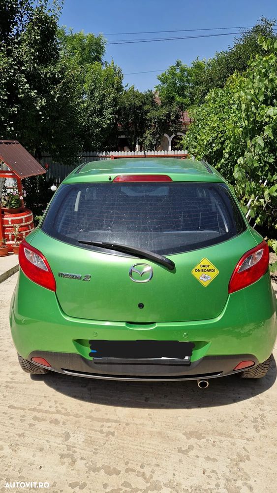 Mazda 2 - 4