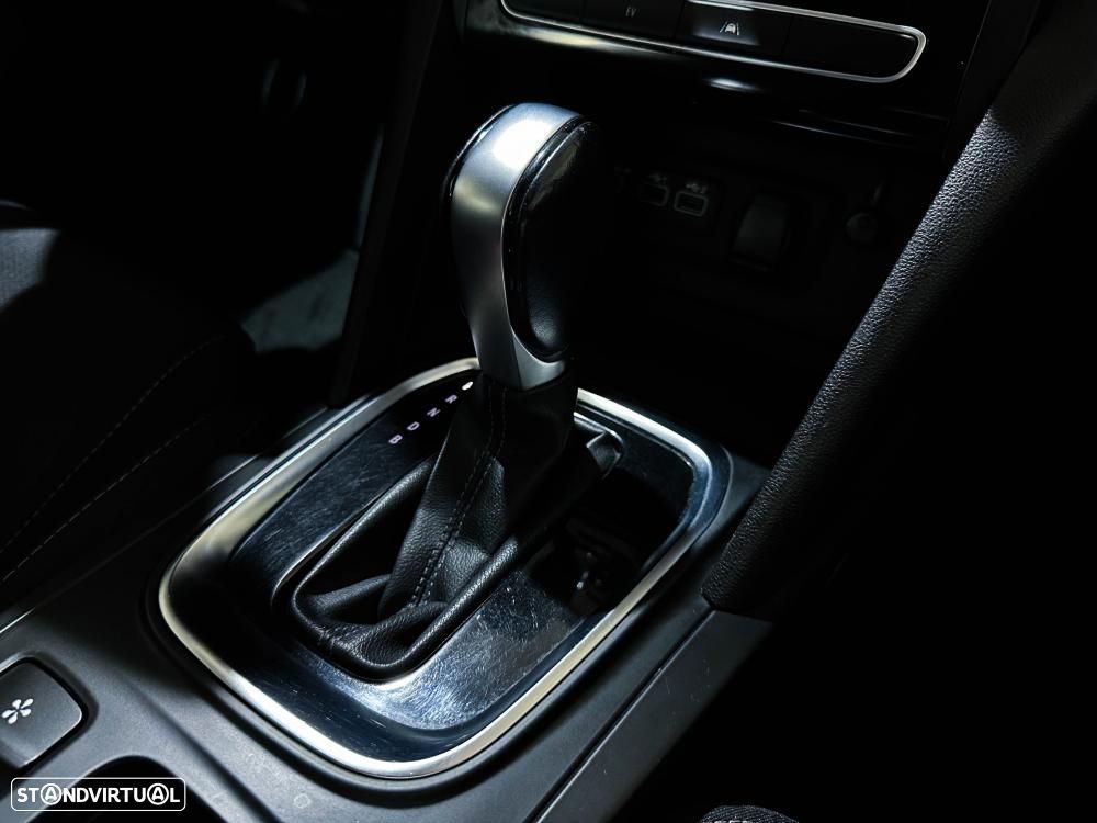 Renault Mégane 1.6 Plug-In Limited - 38