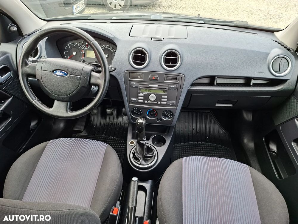 Ford Fusion - 11