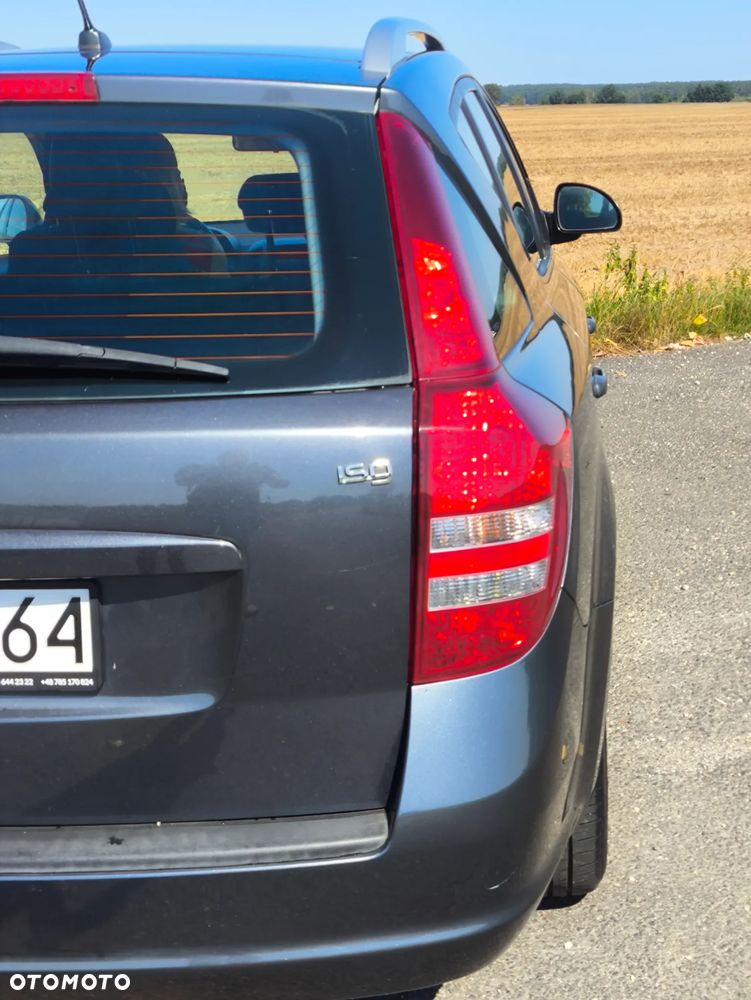 Kia Ceed - 14