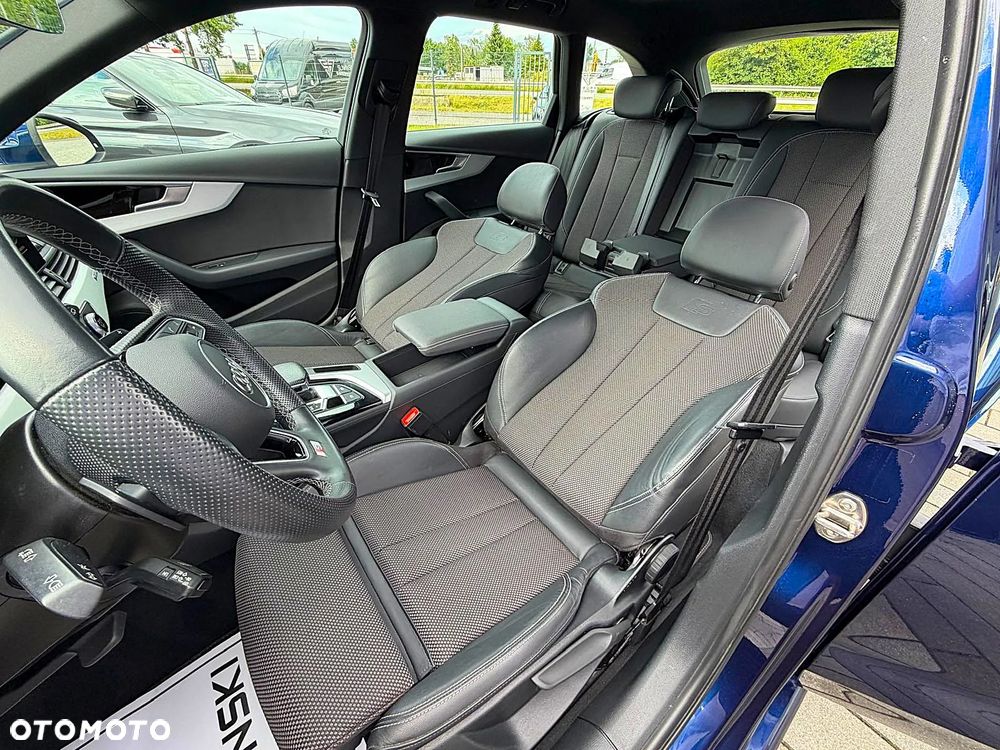 Audi A4 Avant - 16