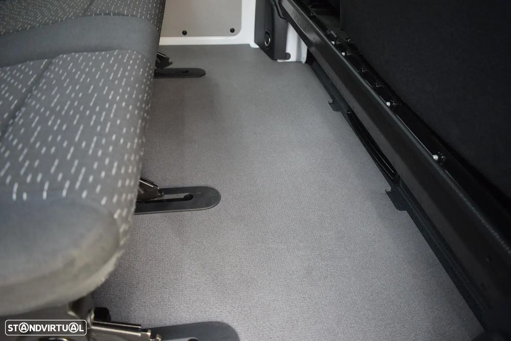 Mercedes-Benz Vito - 9