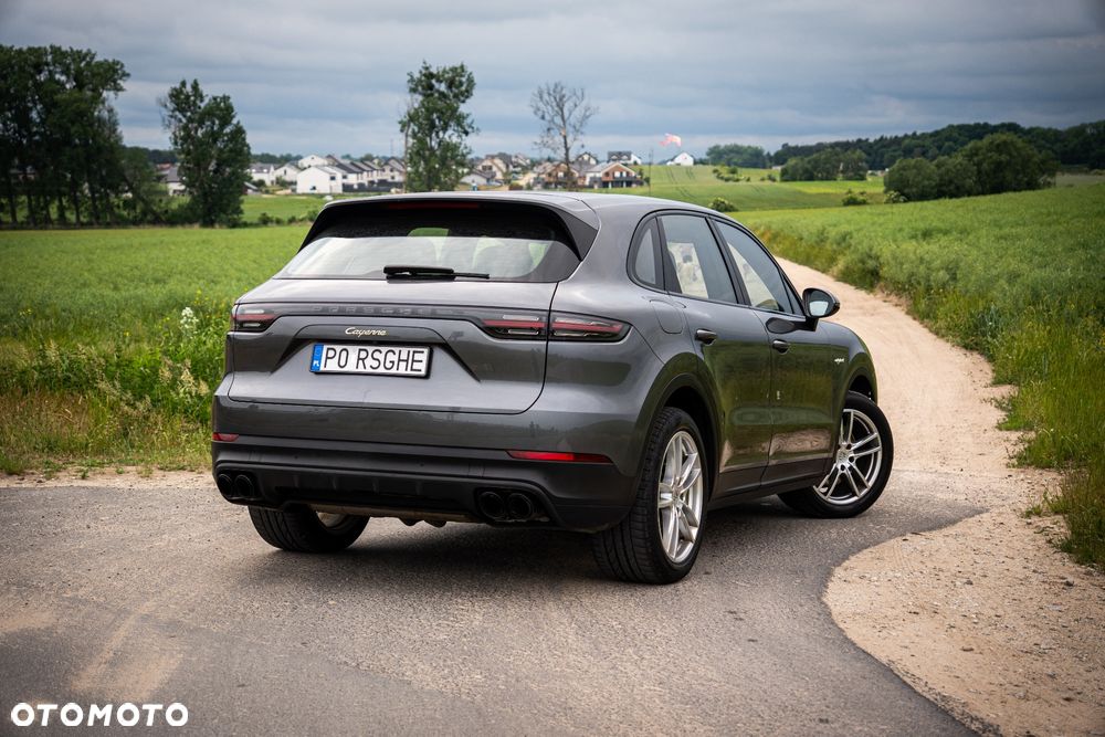 Porsche Cayenne - 5