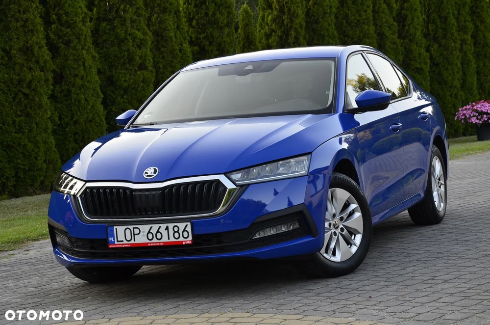 Skoda Octavia 2.0 TDI DSG Ambition - 1