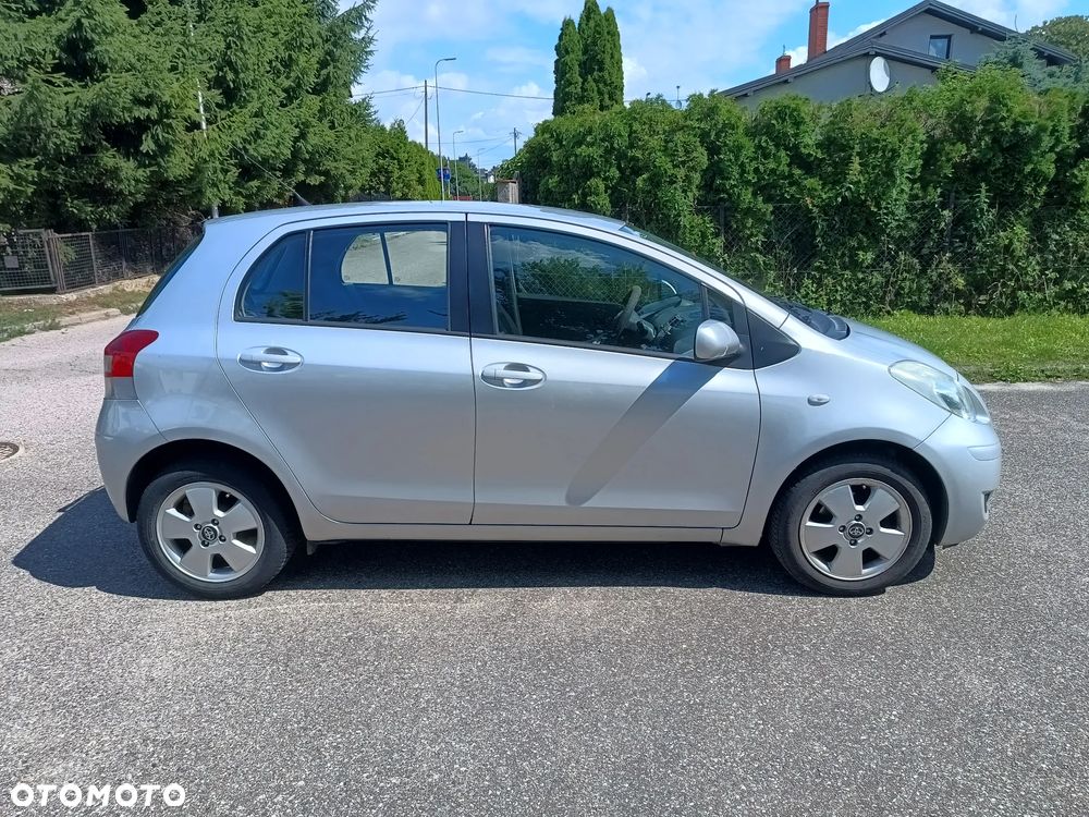 Toyota Yaris 1.0 Luna - 3