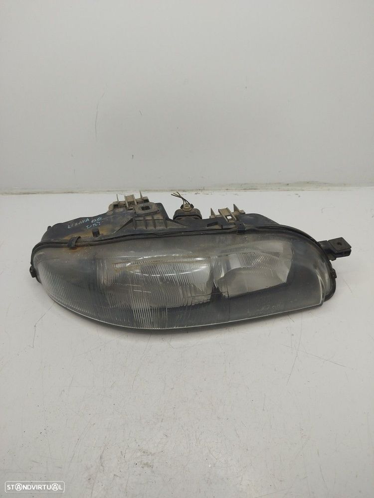 Farol/ Otica Dianteiro Dto Fiat Marea Weekend (185_) - 1