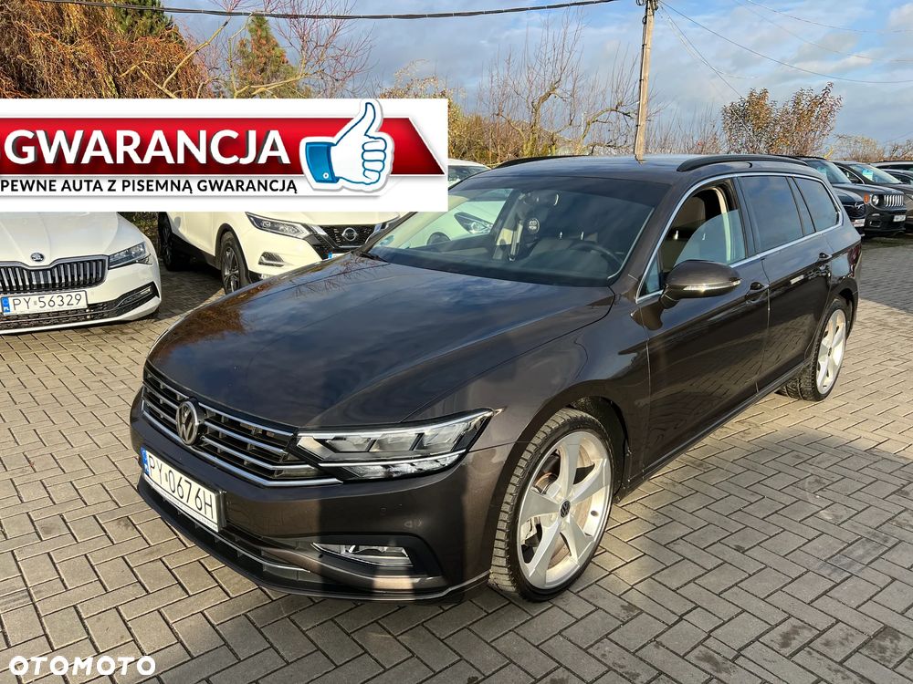 Volkswagen Passat - 1